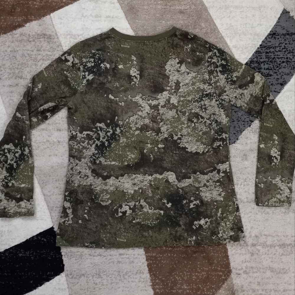 SHE Outdoor Womens V-neck Camo Long Sleeve T-Shirt Size Large